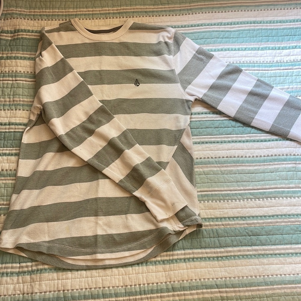 VOLCOM Sweatshirt size M